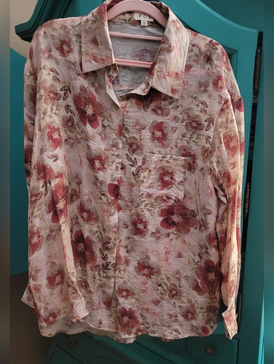 POL Tops - POL Floral Button-Up Shirt in Pink and Dusty Rose